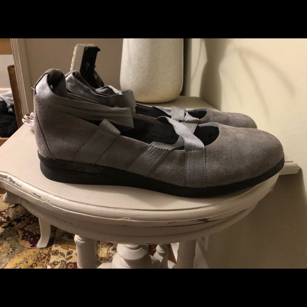 JBU Suede Maryjanes 8.5